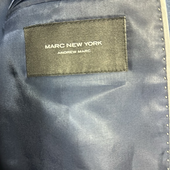 From macys Marc New York brand new with tags has a finished hem - Picture 3 of 9